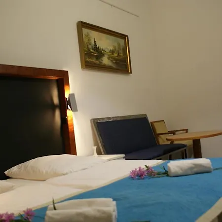 Hotel Garni Aaberna Berlin